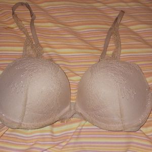 VS Pink bra